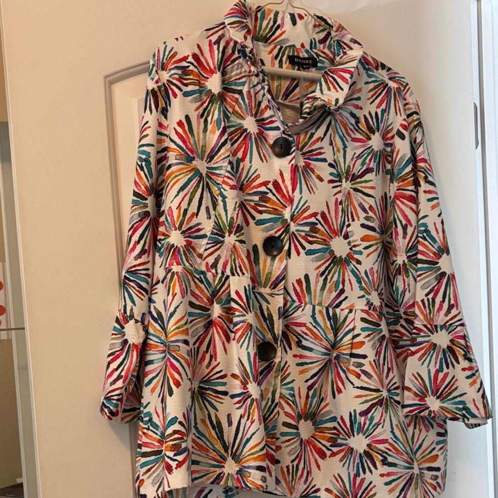 ❤️ NEW ❤️ Damee Multicolor Floral Burst Button-Down Top